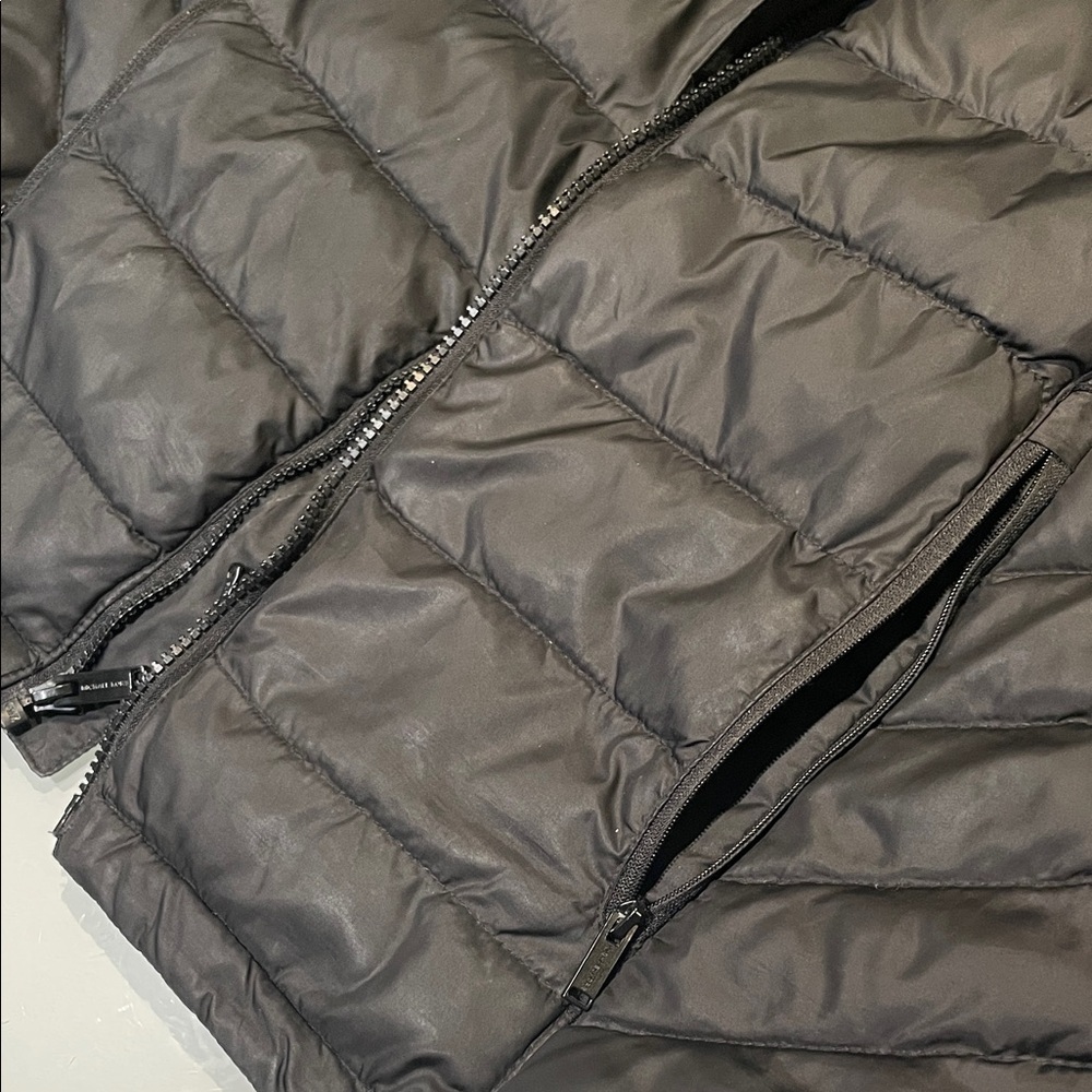 Michael Kors Quilted Puffer Vest - Picture 9 of 9